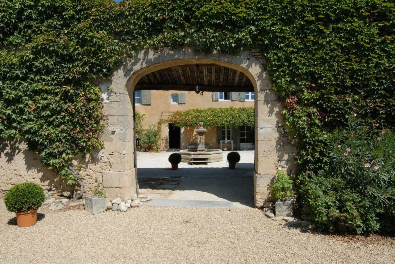 Clos De La Fontaine Cabrières-dʼAvignon Extérieur photo